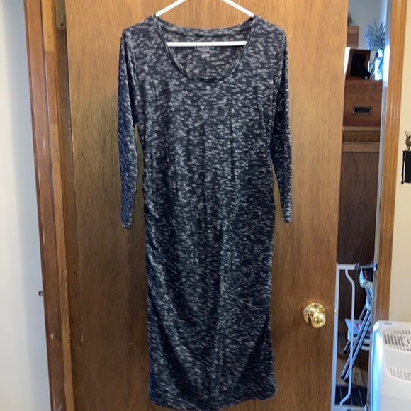 Liz Lange maternity dress - Picture 1 of 4